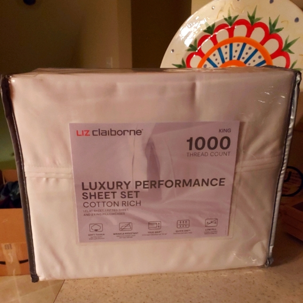 Liz Claiborne || King Size Sheet Set